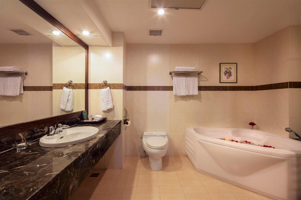Sai Gon Quang Binh Hotel Донгхой Экстерьер фото
